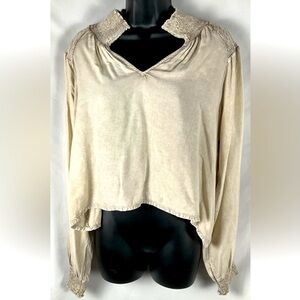 Earthbound‎ Women’s Size XL  Beige Mineral Wash  LS Top Smocked Lightweight Boho